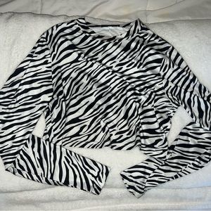 Zebra Open Back Cropped Sleeve Crop Top